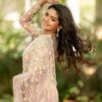 Aditi Shankar Instagram - #navratri2022 with Aditi✨ Day 9: Placid pink a feast to the eye is the confluence of kinship, rapport and unanimity 💕 On this 9th day of navarathri let our kindness bring about a harmony that results in eternal bliss to mankind. Styled by:- @dr.vinothinipandian Outfit by:- @nirali_design_house MUAH💄:- @vijiknr Photographed by 📸:- @camerasenthil Jewellery 💎:- @jjjewellerymart Location:- @avmgardens Digital Patner:- @cognitiveidealab @rrajeshananda AVM Gardens