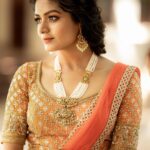 Aditi Shankar Instagram - #navratri2022 with Aditi✨ Day 7: Cheery orange reflecting the colors of the sun, so exuberant and energetic 🧡 On the 7th day of navarathri let positivity rule our thoughts and joy fill our homes. Styled by:- @dr.vinothinipandian Outfit by:- @nirali_design_house MUAH💄:- @vijiknr Photographed by 📸:- @camerasenthil Jewellery 💎:- @jjjewellerymart Location:- @avmgardens Digital Patner:- @cognitiveidealab @rrajeshananda AVM Gardens