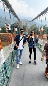 Aditi Vats Instagram - Just having some fun #gettochallenge .. @aditi__vats 🤗.. #dance #trending #rishikesh #love #travel #shooting