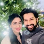 Aftab Shivdasani Instagram - “You were born to light up this world.” ✨💫⭐️ Happy new year everyone. Have a great year. Let’s all be grateful for life. For health. For family. Stay loved. Stay blessed. ❤️🙏🏼 #2022 London, Unιted Kingdom