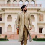 Aftab Shivdasani Instagram - ‘The worst battle I ever fought was between what I knew and what I felt.’ - Unknown. ✨✍🏻 #taveez #bts #musicvideo Jaipur, Rajasthan