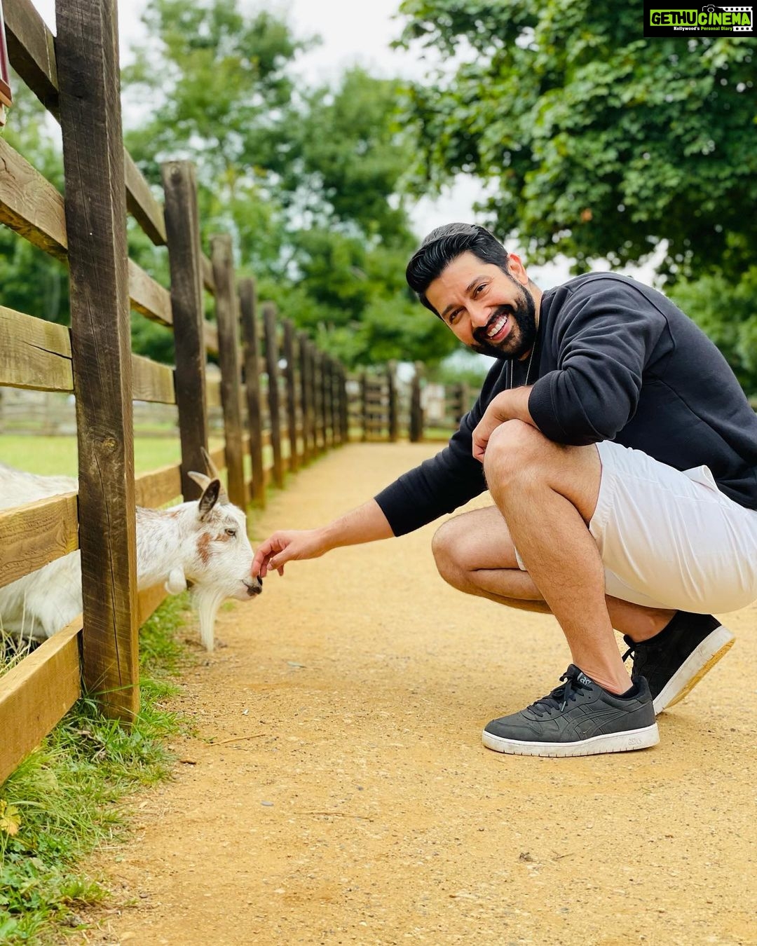 Aftab Shivdasani Instagram - βIt is not death a man should fear. But rather he should fear never beginning to live.β - Marcus Aurelius. #grateful π€