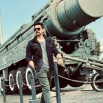 Aftab Shivdasani Instagram - ‘Freedom is actually a bigger game than power. Power is about what you can control. Freedom is about what you can unleash.’ - Harriet Ruben. Happy Independence Day to all Indians all over the world. A special salute to our armed forces who tirelessly keep us safe and protected. Jai Hind. 🇮🇳🙏🏼✊🏼