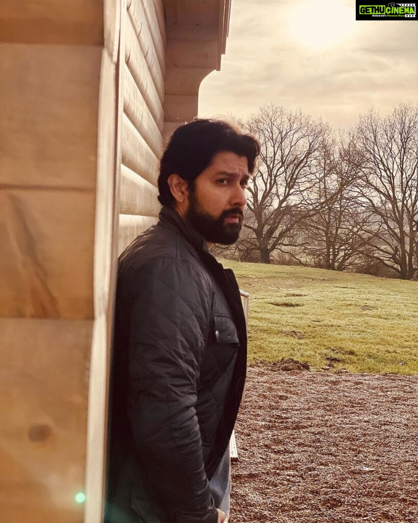 Aftab Shivdasani Instagram - ‘If this life doesn’t look like your soul feels, keep going.’ - Butterflies rising. 🌞🚶🏻‍♂️