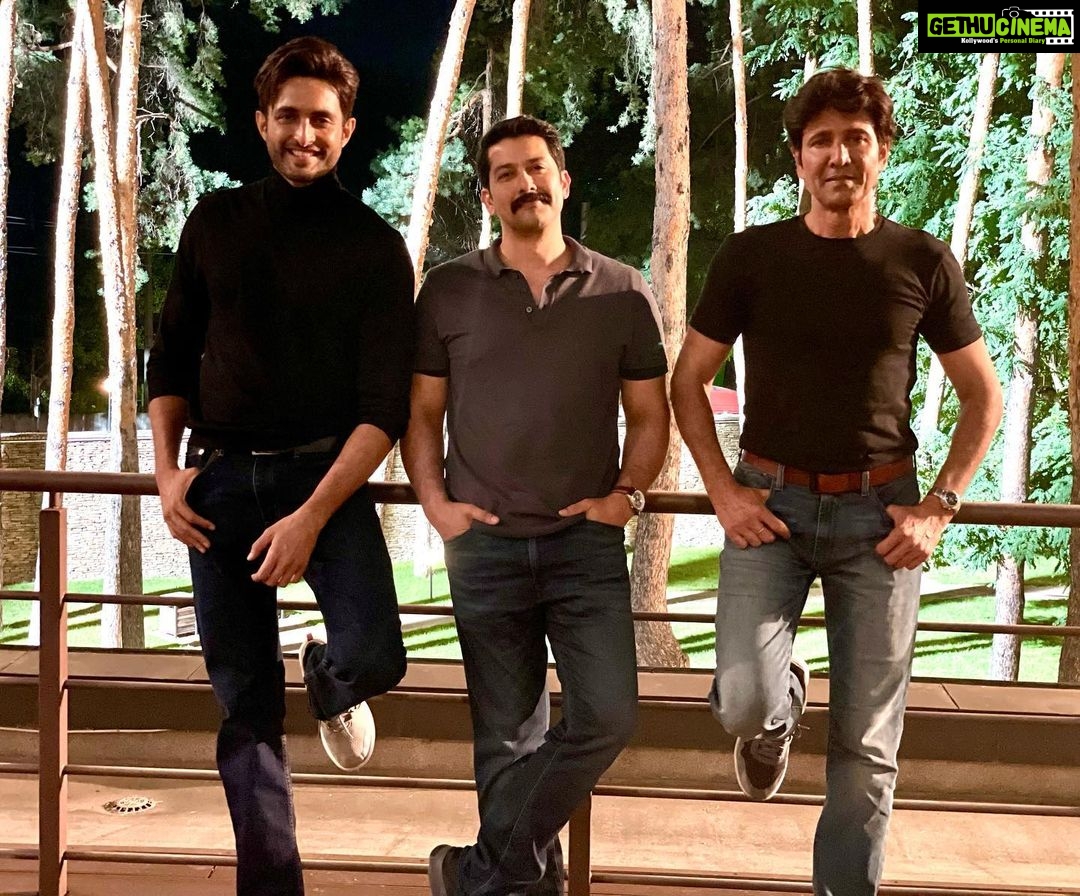 Aftab Shivdasani Instagram - 🌟Appreciation post🌟- To someone whom I met on the show for the first time but has such a wonderful and kind aura - my dear @aadilkhanitis , it’s been such a pleasure knowing you and working with you. You have done so well in the show and I pray that you reach soaring heights and continue to strive with your biggest strengths - hard work and sincerity. All my love and best wishes to you brother. Thank you ✨❤️ @kaykaymenon02 @neerajpofficial @shitalbhatia_official @fridaystorytellers @disneyplushotstar @devendradeshpande31