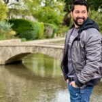 Aftab Shivdasani Instagram - “Kindness begins with the understanding that we all struggle.” - Charles Glassman 🍀🤍