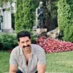 Aftab Shivdasani Instagram - ‘If their name isn’t God, their opinion shouldn’t matter so much.’ 🤲🏻🤍 - Anon. #grateful #kiev #ukraine