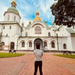 Aftab Shivdasani Instagram - ‘If their name isn’t God, their opinion shouldn’t matter so much.’ 🤲🏻🤍 - Anon. #grateful #kiev #ukraine