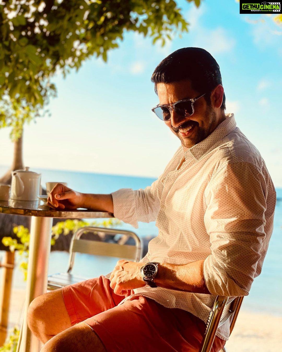 Aftab Shivdasani Instagram - ‘Do the universe a favour. Don’t hide your magic.’ ☀️✨