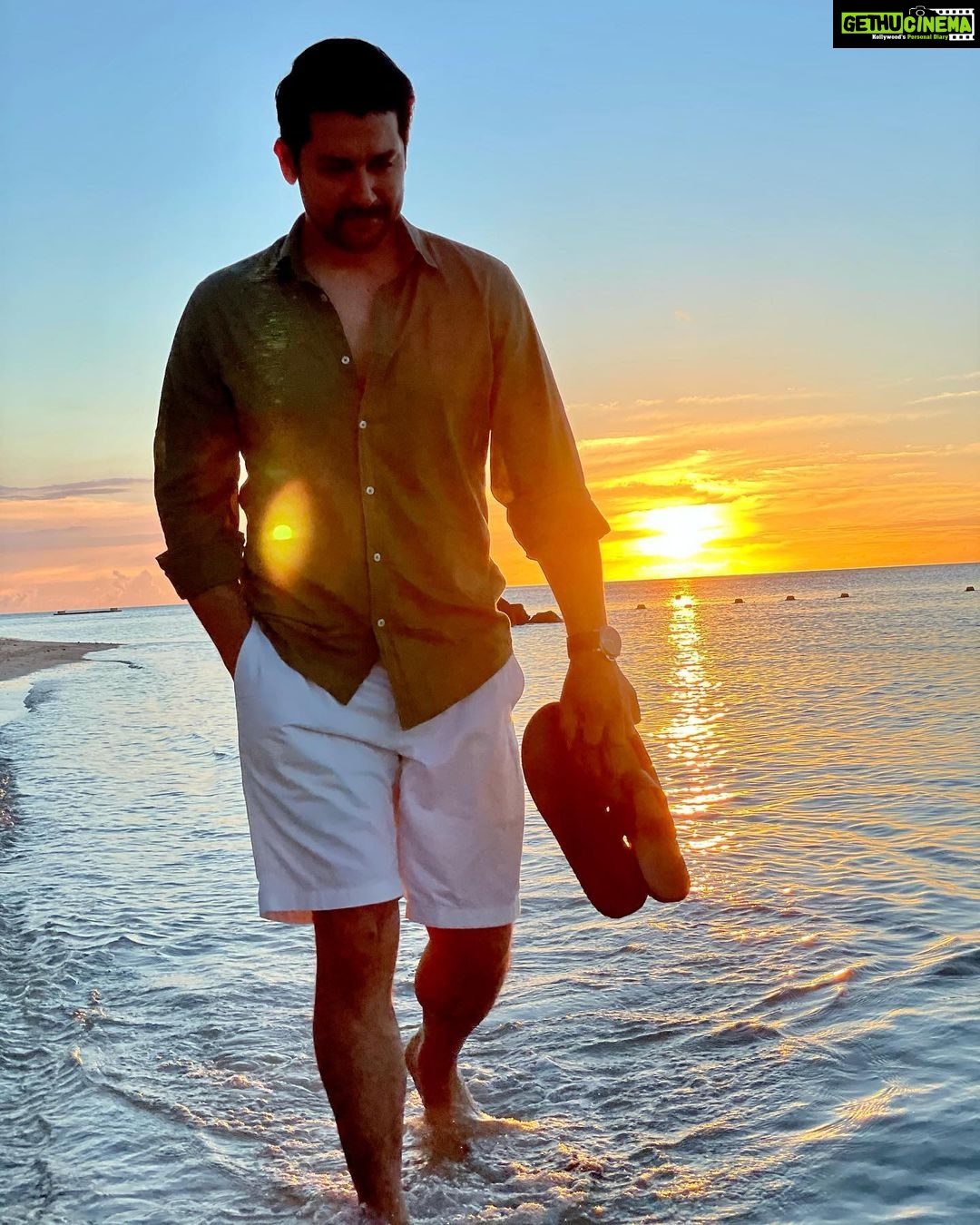 Aftab Shivdasani Instagram - ‘May you always have a shell in your pocket and sand in your shoes.’ - Anon. 🌅🌊🦀🐚 Mauritius