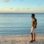 Aftab Shivdasani Instagram - ‘There must be something strangely sacred in salt. It is in our tears and in the ocean.’ - Khalil Gibran. 🌅⏳ Mauritius