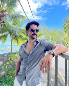 Aftab Shivdasani Instagram - “Gratitude is the wine for the soul. Go on, get drunk.” 
- Rumi. 
#grateful ✨🍀