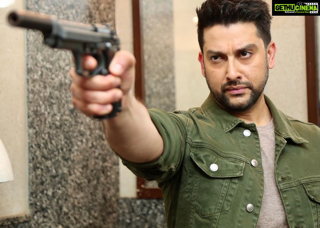 Aftab Shivdasani Instagram - ‘The only people I owe my loyalty to are the ones who never made me question theirs.’ - Aditya Singh Rathore. 🎭🎯 . . . #poison2 now streaming on @zee5premium London, Unιted Kingdom