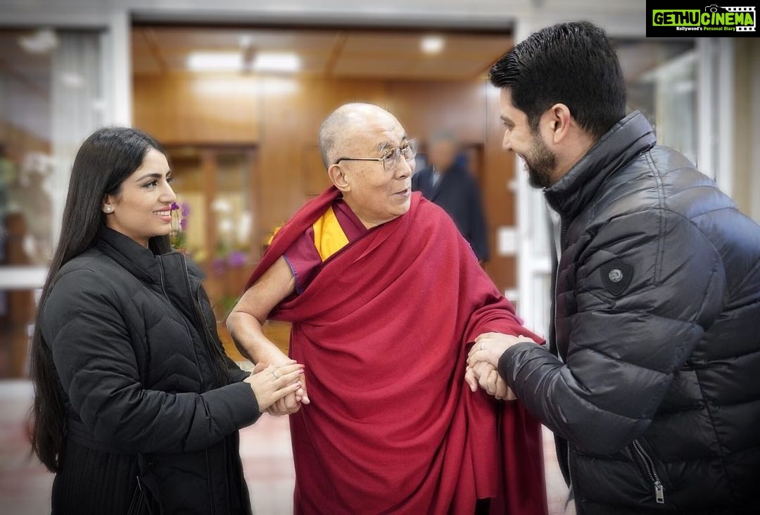 Aftab Shivdasani Instagram - ‘Be kind whenever possible. It is always possible.’ - His Holiness Dalai Lama. Here’s wishing the embodiment of compassion and kindness his holiness @dalailama a very happy and peaceful birthday. We wish you the best of health and love always your holiness. ❤️🙏🏼