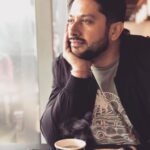 Aftab Shivdasani Instagram – ‘The soul always knows what to do to heal itself. The challenge is to silence the mind.’ – Caroline Myss. 💫✨🌞
#withinnotwithout