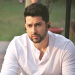 Aftab Shivdasani Instagram - ‘You’re a leaf scattered by an invisible wind. Don’t you know something is moving you?’ 🍂💫🌏 ~ Rumi #stayhome #respectnature #respecttheearth #reboot . . . . . . . . . #poison2 @zee5 @zee5premium @vishalpandya05 📸 - @narengajara Styling - @styledbynehha M.U. - Arvind Uttekar Hair - @shahrukhmohd786