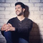 Aftab Shivdasani Instagram - ‘A happy soul is the best shield for a cruel world.’ 😃💫 - Atticus. . . . 📸 - @avigowariker Styling - @nin_dusanj Make up - Arvind Uttekar Hair - @jehangir_kamal