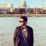 Aftab Shivdasani Instagram - ‘Be realistic : Plan for a miracle.’ - Anon. 💫🌞