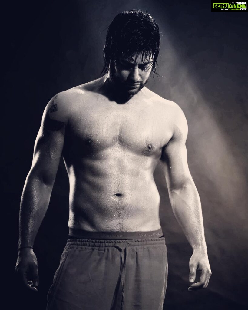 Aftab Shivdasani Instagram - ‘The eyes are useless when the mind is blind..’ #slowly #willgetthere