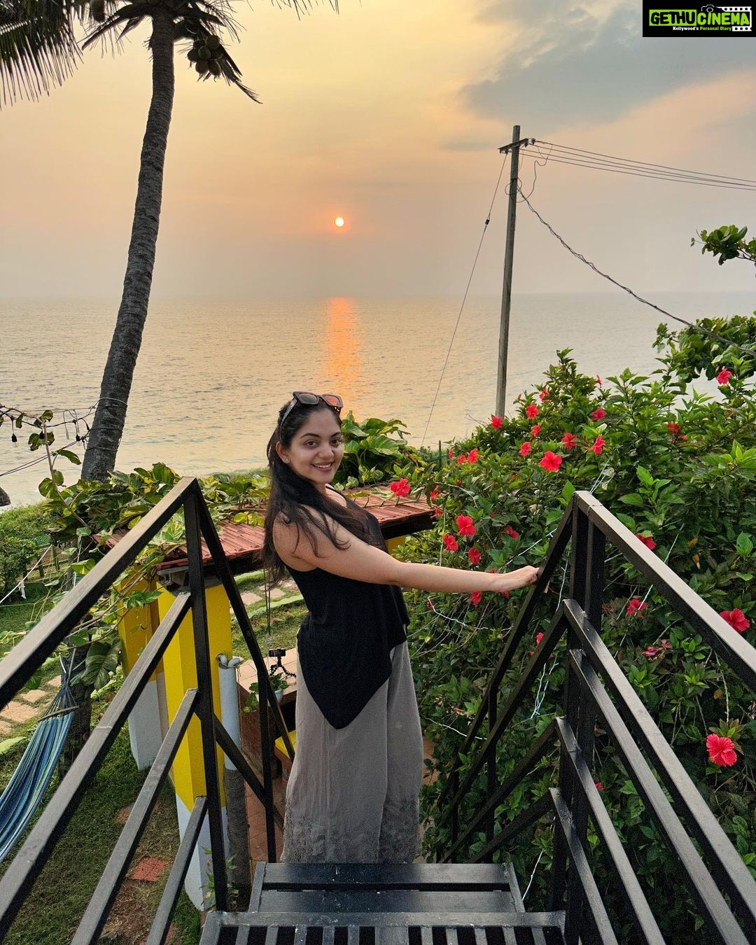 Ahana Kumar Instagram - Sometimes all I need is peace , quiet , flowers and a sunset :) At @privaseabeachvilla , a lovely little quaint cute villa I found out at Varkala. Going to come over every time , all I want to hear is the sound of waves and chirp of birds ππ¦