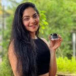Ahana Kumar Instagram - @carbon_bae has been my constant since 2018 ❤️ I love how their products feel on my skin. Carbon Bae has combined the 2 best things of our homeland to create their amazing products - Ayurveda & Coconut Shell Steam Activated Charcoal 💚🥥 Here's a little happy news for you all! @carbon_bae is celebrating Black Friday Sale by offering flat 50% Off storewide and FREE Charcoal Handmade Soap! ✨ I feel so so happy to see a home-grown brand from Kerala winning so many hearts in such a short span of time. And like most of you know , shortly after their beginning , in almost no time , they grew so popular and pretty much became a house-hold name. Quality has always been their priority - then and now 🌴✨ @carbon_bae has also expanded their portfolio from Charcoal Herbal Face Masque to Kumkumadi Face Thailam , to cater to all your skin concerns and also to nourish your skin inside out! ❤️ Gift yourself or your BAE and get 50% off , because Black Friday Sale is happening NOW ! Hurry Up 🎁🎀 Happy Shopping at www.carbonbae.com 🖤