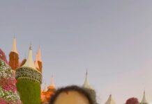Ahana Kumar Instagram - I thought she was too tech-savvy to be tricked into this. But somehow I managed successfully 😝 @sindhu_krishna__ 🌼 #lovestory #trendingreels #feelitreelit 😌 Miracle Garden, Dubai