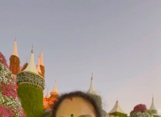 Ahana Kumar Instagram - I thought she was too tech-savvy to be tricked into this. But somehow I managed successfully 😝 @sindhu_krishna__ 🌼 #lovestory #trendingreels #feelitreelit 😌 Miracle Garden, Dubai