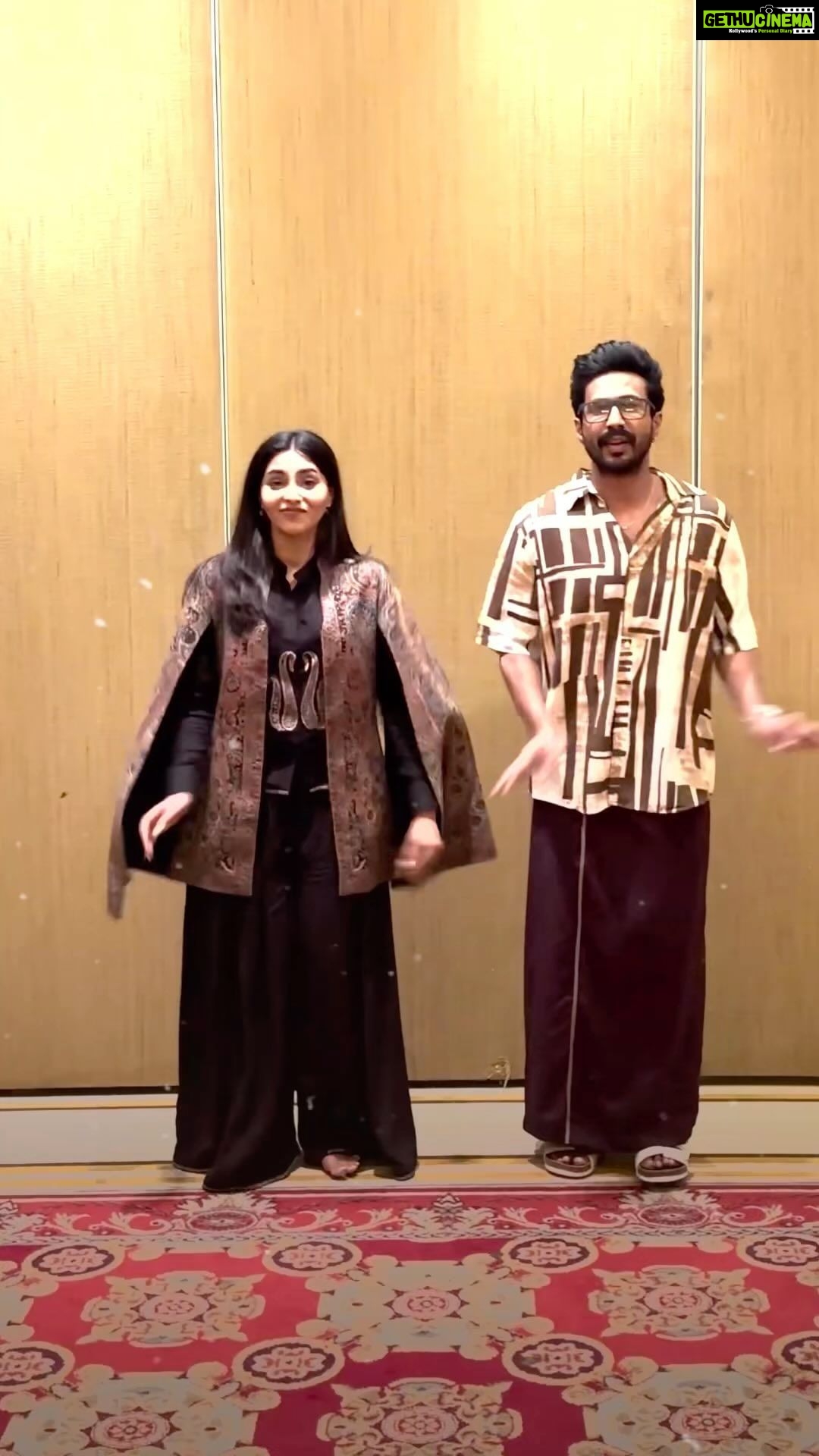 Aishwarya Lekshmi Instagram - #ChalChakkaniDanceReel Waitingggg Waiting for your reels, don’t forget to use #ChalchakkanaiDanceReel and also tag me and @thevishnuvishal garu and win FREE TICKETS to #MattiKusthi 😍 @raviteja_2628 @rtteamworksofficial @thevishnuvishal #ChellaAyyavu @brinda_gopal @richardmnathan @prabhakaranjustin @editor_prasannagk #UmeshJKumar @anbariv_action_director @thanga_18 @shravanthis @swethakakarlapudi @sridharthestar @vindhyareddi @saregamatelugu @teamaimpro @decoffl @kvdurai @sidwavez