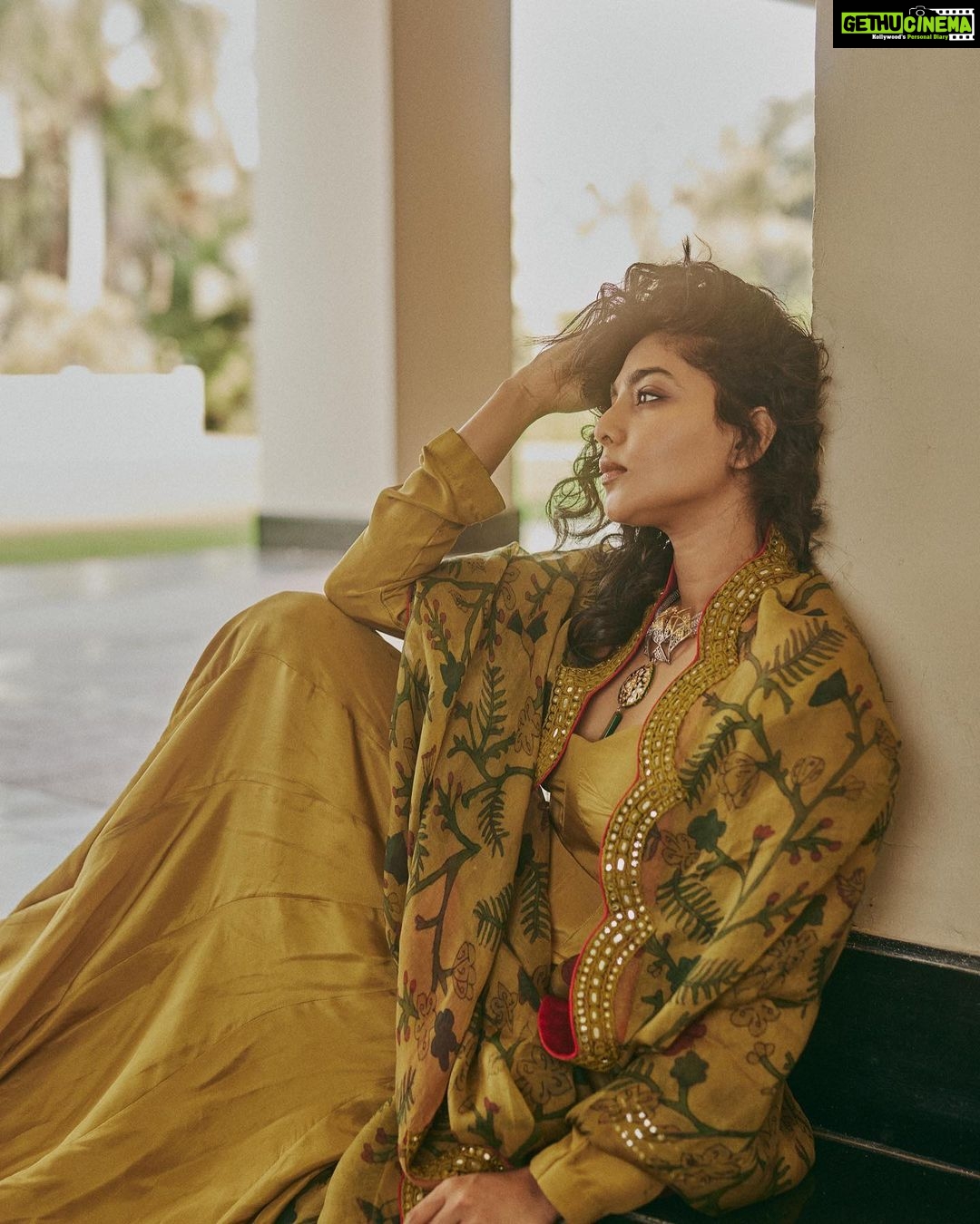 Aishwarya Lekshmi Instagram - Photographed by @arifminhaz Styling : @styledbysmiji Outfit : @archanajaju.in Fashion PR : @elevate_promotions Jewellery : @truptimohta.in Hair : @ganesh_hair_architect