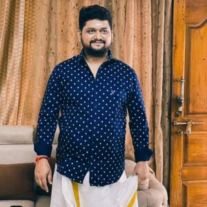 Ajaneesh Loknath Instagram - ದಸರಾ ಹಬ್ಬದ ಶುಭಾಶಯಗಳು | ನಿಮ್ಮ ಪ್ರೋತ್ಸಾಹಕ್ಕೆ ಧನ್ಯವಾದಗಳು, ನಿಮ್ಮೆಲ್ಲರ ಆಶೀರ್ವಾದ ನಮ್ಮ ಮೇಲೆ, ನಮ್ಮ ಪ್ರಯತ್ನಗಳ ಮೇಲೆ ಸದಾ ಇರಲಿ!

@bobby_c_r #ABBSStudios