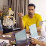Akshay Kumar Instagram - BTS brainstorming for the @forceixofficial logo, with the real force behind the brand. Whatsay guys?! #ForceIX #फ़ोर्सनाइन #EngineeredWithEmotion #ComingSoon