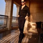 Akshay Kumar Instagram - Beautiful sunset in Jeddah! And it’s time to head to Vox Cinemas at the Red Sea International Film fest to discuss, well what else, my journey in cinema 😊 #RedSeaIFF22 @redseafilm @thestellarentertainmentco