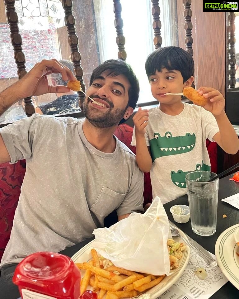 Akshay Oberoi - 1.1K Likes - Most Liked Instagram Photos