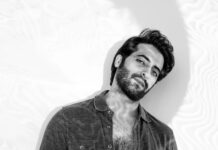 Akshay Oberoi Instagram - Vibin' with the monsoon skies 🤍 📸: @appurvashah #Sunday #SundayVibes #Monsoon #BlackAndWhite