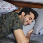 Akshay Oberoi Instagram - Let's call it a week already please 😴 #NoFridayFeelingHere #Mood