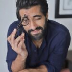 Akshay Oberoi Instagram - Looking at you looking at me 🤓 #Weekend #WeekendVibes