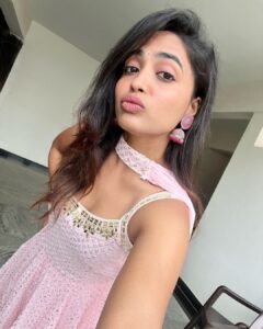 Alekhya Harika Instagram - Pinch me pink 💕🤗