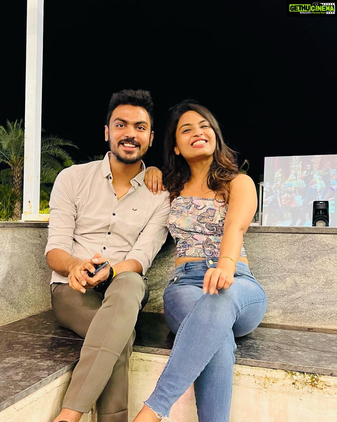 Alekhya Harika Instagram - Happie birthday my Cutieee 🥳❤️🥰 Love you to the moon @vamshi_karthik Location: @casadelofficial Pc : @rahulrajvanam Casa Del