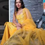 Amala Paul Instagram - Carrying a bit of sunshine with me. 🌞🌻 Outfit: @t.and.msignature Tight hugs dear Tiya for the outfit! 🤗👗 Jewellery: @m.o.dsignature 💍💎 #ootd #athome #sunshine #yellow #indianootd #ethnic #amalapaul Home Sweet Home