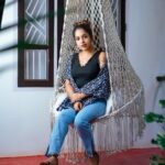 Amrutha Nair Instagram - Be your own reason to smile … . . . 📸 @vipinjkumar MUA @venus_paull #instagram #trending #lovequotes #shoot #