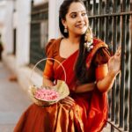 Amrutha Nair Instagram - കുരുക്ഷേത്രത്തിൽ രാവണസംഹാരം... 🥰 ആ യുദ്ധഭൂമിയിൽ സീത സ്വയംവരം... ❤ 📸 @vipinjkumar @colorpadam_photography Outfit @_angelic___threads_ Thiruvananthapuram, Kerala, India
