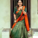 Amrutha Nair Instagram - ആയിരം കൺകളാൽ ആ മുഖം കാണുവാൻ ആയിരം കൈകളാൽ മെയ്യോടു ചേർക്കുവാൻ നിന്നെ ഞാൻ കാത്തു നിൽപ്പൂ... 📸 @vipinjkumar Saree @tanirika_collectio MUA @blushingtone_by_veenavineeth Jewellery @blushingtone_rental_jewellery