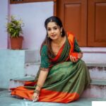Amrutha Nair Instagram - പവനാരച്ചെഴുതുന്നു കൊലങ്ങളെന്നും കിഴക്കിനികോലായിൽ അരുനോദയം… 📸 @vipinjkumar Saree @tanirika_collectio MUA @blushingtone_by_veenavineeth Jewelry @blushingtone_rental_jewellery