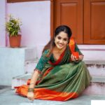 Amrutha Nair Instagram - പവനാരച്ചെഴുതുന്നു കൊലങ്ങളെന്നും കിഴക്കിനികോലായിൽ അരുനോദയം… 📸 @vipinjkumar Saree @tanirika_collectio MUA @blushingtone_by_veenavineeth Jewelry @blushingtone_rental_jewellery