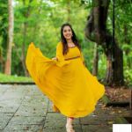 Amrutha Nair Instagram - Be your own reason to smile ♥️ 📸 @vipinjkumar Outfit @orangefashionskdkl MUA @blushingtone_by_veenavineeth Jewelry @blushingtone_rental_jewellery #trending #trendingreels #post #instagram #mallugirl #mallugram #sativiansmedia #amruthanairofficial