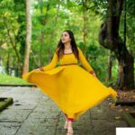 Amrutha Nair Instagram - Be your own reason to smile ♥️ 📸 @vipinjkumar Outfit @orangefashionskdkl MUA @blushingtone_by_veenavineeth Jewelry @blushingtone_rental_jewellery #trending #trendingreels #post #instagram #mallugirl #mallugram #sativiansmedia #amruthanairofficial