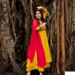 Amrutha Nair Instagram - Let me get into the roots and find my untold stories!! Outfit @orangefashionskdkl 📸 @vipinjkumar MUA @blushingtone_by_veenavineeth Jewelry @blushingtone_rental_jewellery