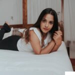 Amrutha Nair Instagram - I dont skate through life...i walk through it in nice pair of shoes!! 📸 @vipinjkumar Location @oceanovarkala #instagram #trending #popular #popularpic #model #modeling #shoot #shooting #lovequotes #loveislove #camera #happy #romantic #sativiansmedia #romance#room#mallugirl #keralagram