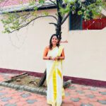 Amrutha Nair Instagram - Attukal ponkala ❤️ Attire. @hornbill_collections Attukal Bhagavathy Temple