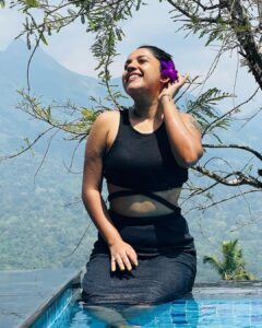 Amrutha Nair Instagram - ♥️

Location @dreamcatchermunnar